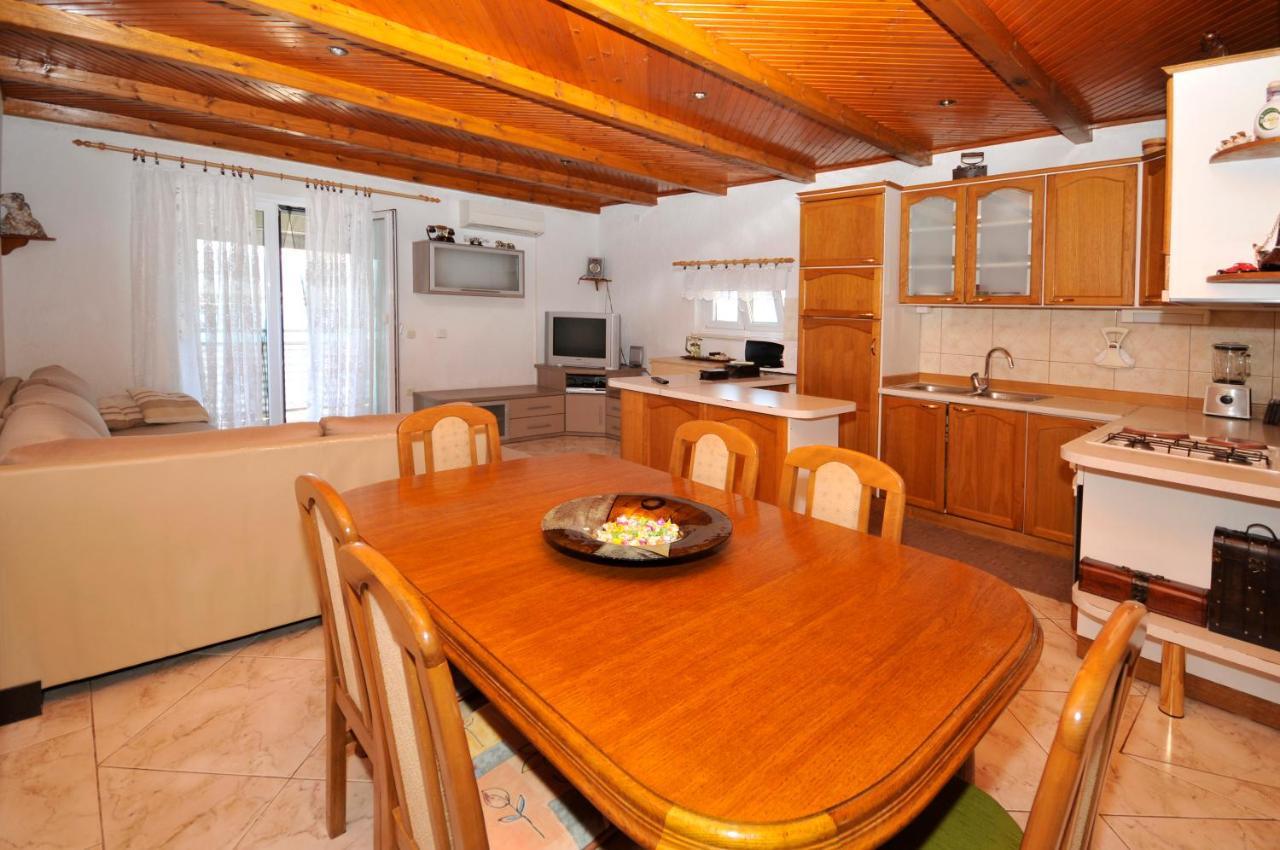 Apartman Elena Trogir Eksteriør bilde